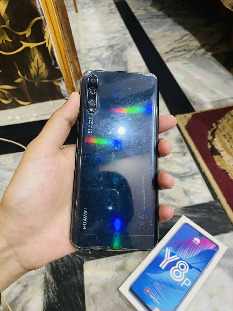 Huawei Y8p 6/128 All google apps working no exchange 9