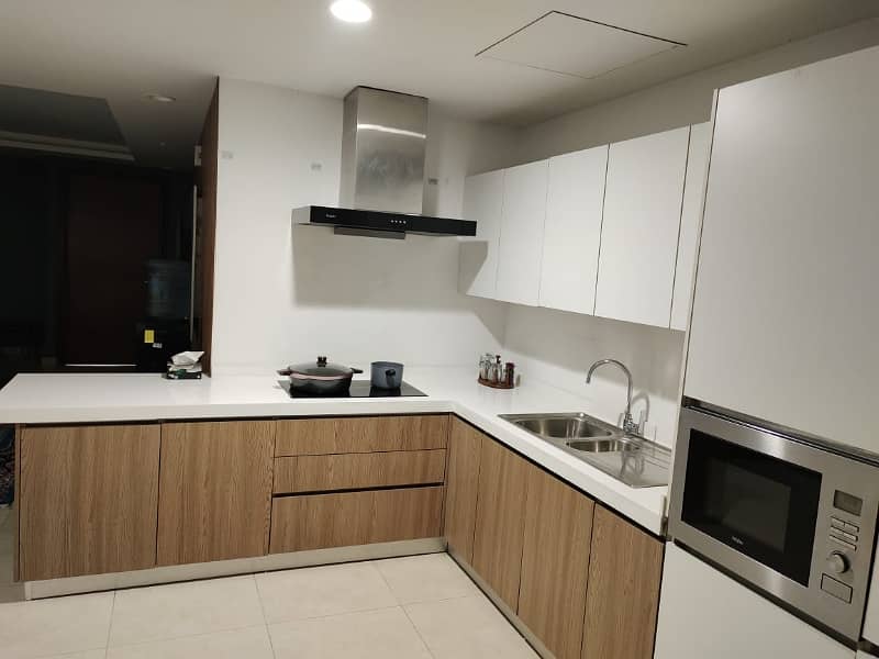 Modern One bedroom Gold Crest Mall Apartments 12