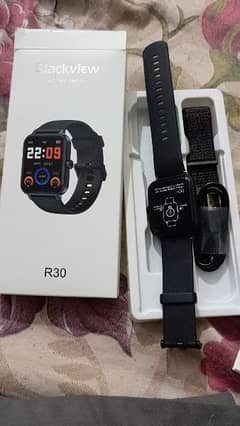 black smart watch r30
