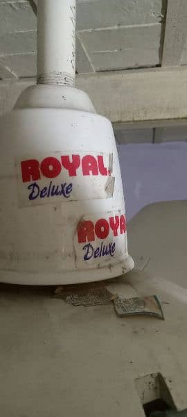 ROYAL DELUXE 2