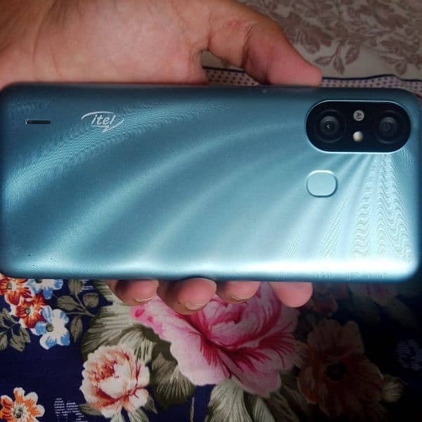 itel A 49 beautiful Mobile with box  exchange possible 1