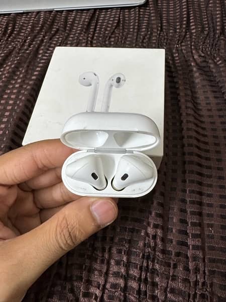 apple airpods 2 wireless 0
