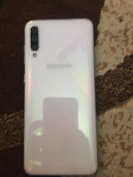 Samsung A70 non PTA new condition 1