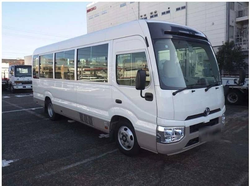 Rent | HiAce | Coaster | Hino Bus | Picnic | Party | Trip Door 7