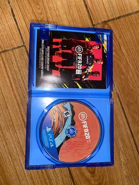 FIFA 20 ps4/playstation4 cd/disc rarely used 2