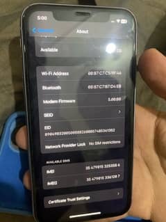 iphone 11/-64GB  with box minor back crack battery health 84%