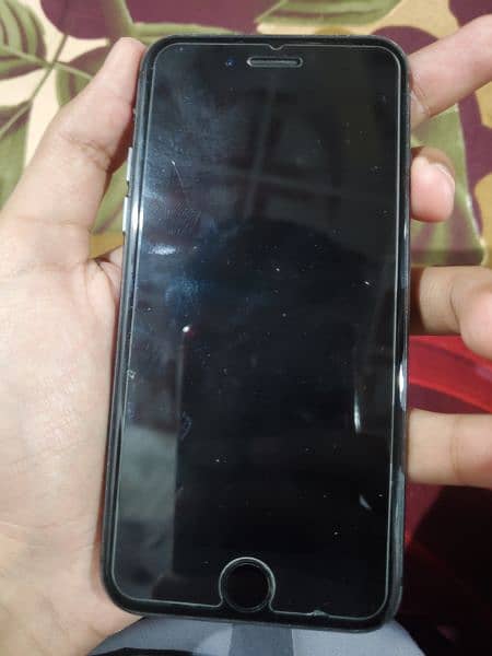 Iphone 8.64GB Non PTA (BP)   colour black 1