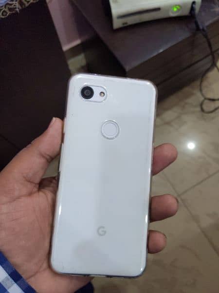 Google Pixel 3a in White: Unleash Brilliance 2