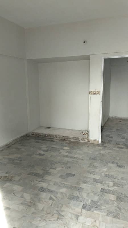 2 Bed lounch Rs. 38 lec 10
