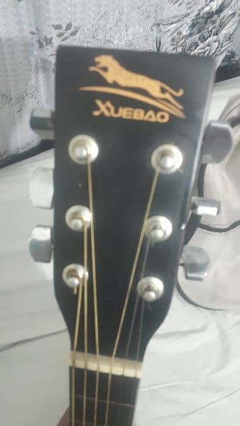 aucostic guitar   10/10 condition. 10