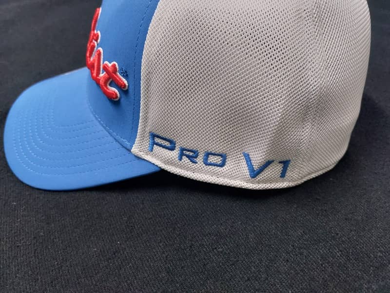 Titleist Pro V1 Golfing Cap 1