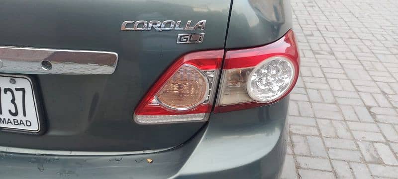 Toyota corolla gli 2011 2