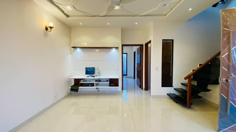 5 Marla Modern House For Rent In DHA Lahore 4