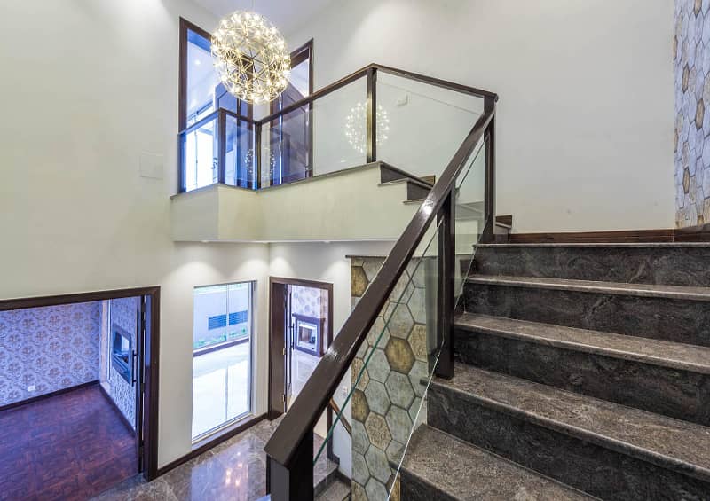 10 Marla Modern House For Sale In Dha Lahore 27