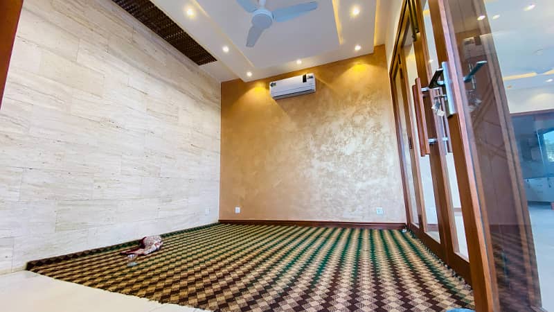 10Marla Modern Designer House For Sale In DHA Lahore 3