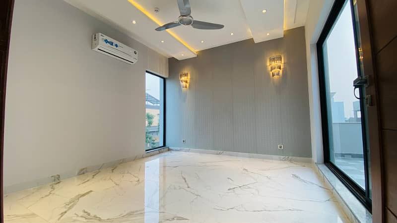 10 Marla 1 Year Old House For Sale In DHA Phase 7 Lahore 17