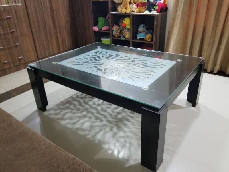 Center Table with Glass Top and Jafri Design 2