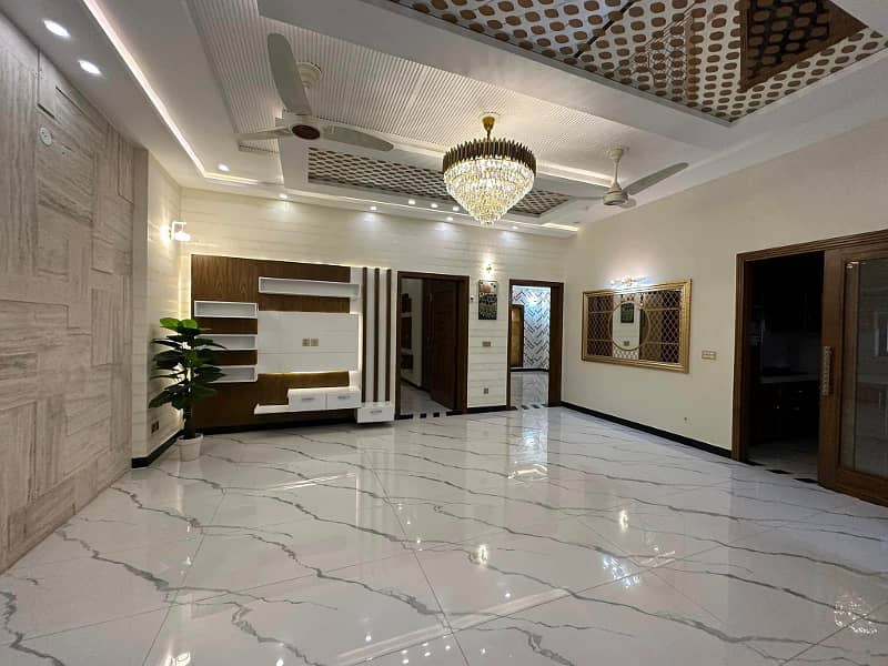 Owner Needy 10 Marla Modern House For Sale In Dha Lahore 3