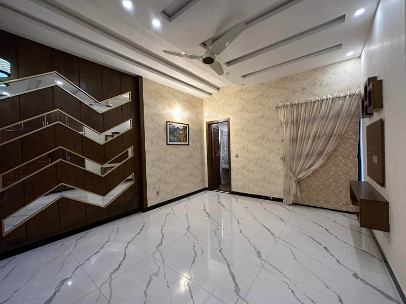 Owner Needy 10 Marla Modern House For Sale In Dha Lahore 6