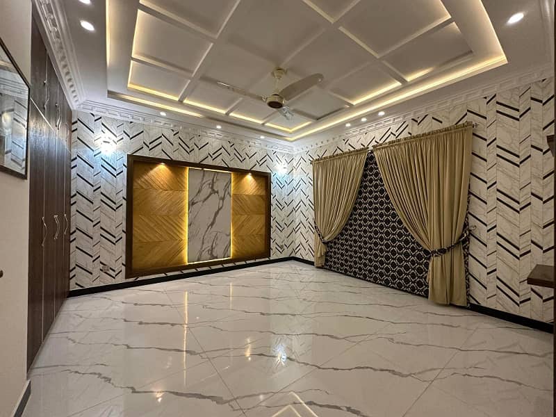 Owner Needy 10 Marla Modern House For Sale In Dha Lahore 8