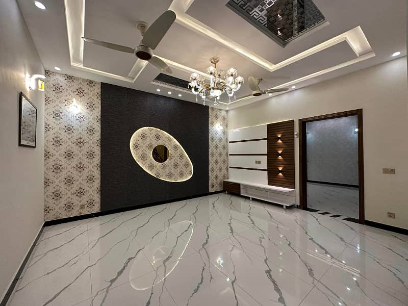 Owner Needy 10 Marla Modern House For Sale In Dha Lahore 11