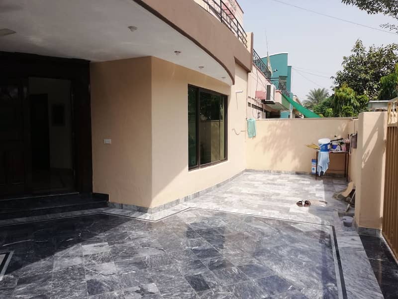 Maintained Bungalow For Sale In DHA Lahore 2