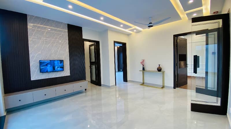 10 Marla Iconic Bungalow For Sale In Dha Phase 5 Lahore 8