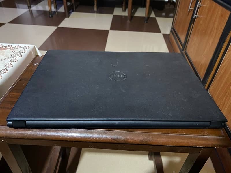 Urgent Sale, Dell Inspiron 15 3000 with Graphic Card 7