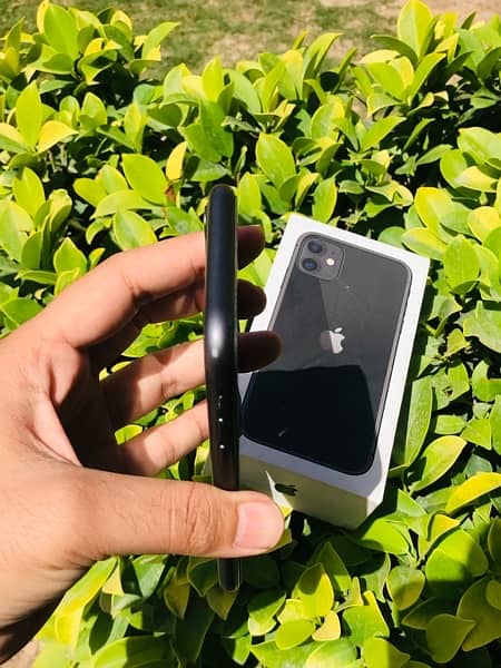 iPhone 11 Dual Physical PTA Approved 128gb 3