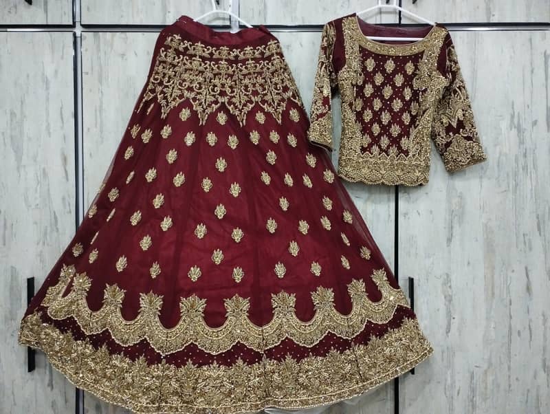Traditional Bridal Lehnga perfect for your Reception/Barat. 3