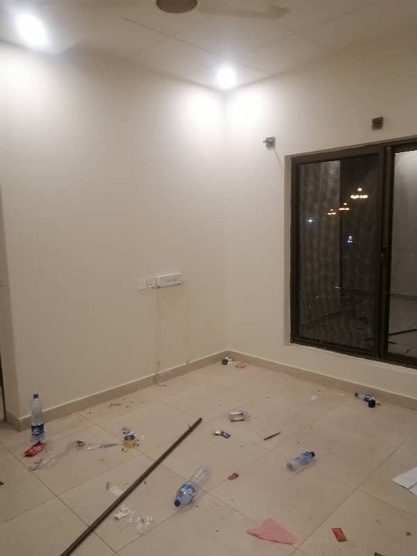 One Bed Room 45000 For Rent In Zarkoon Height 4