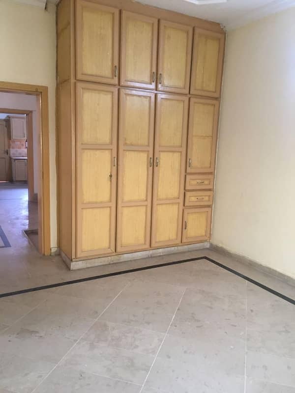 12 Marla Portion For Rent In G15 Islamabad 4