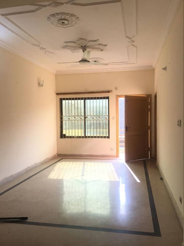 12 Marla Portion For Rent In G15 Islamabad 7