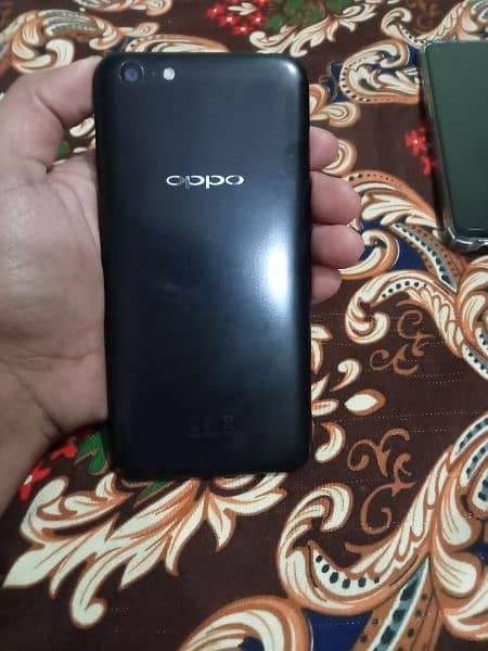 oppo a71 10/10 with original charger and box 2/16 2