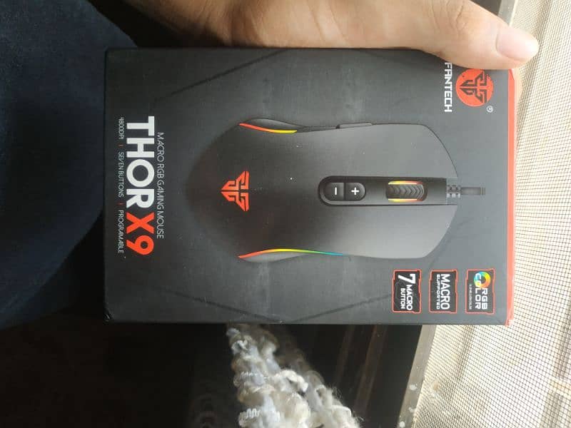 Thorx9 gaming mouse with it software 2