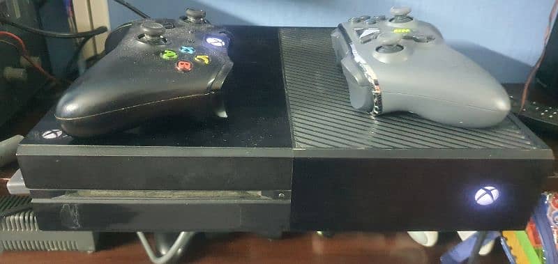 XBOX One 500GB with kinect 7