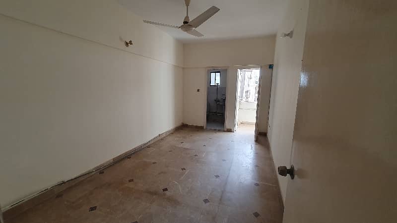 2 Bed Dd 2nd Floor Available For Sale In Big Bukhari Commercial 5