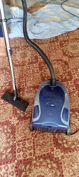 vacuum cleaner 1