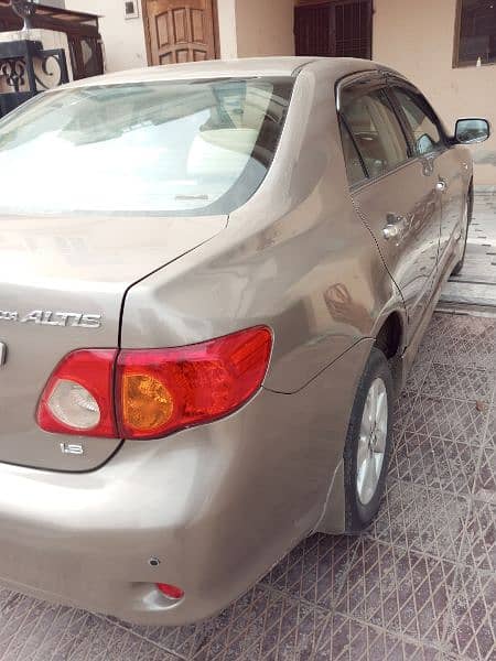 Toyota Altis Cruisetronic 2009 Beautiful Car Excellent Condition 3