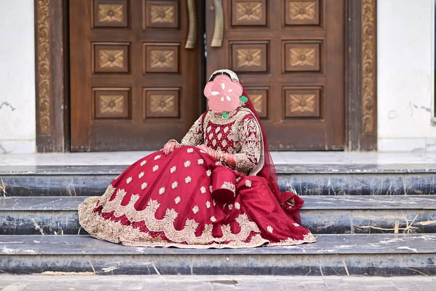 Traditional Bridal Lehnga perfect for your Reception/Barat. 7