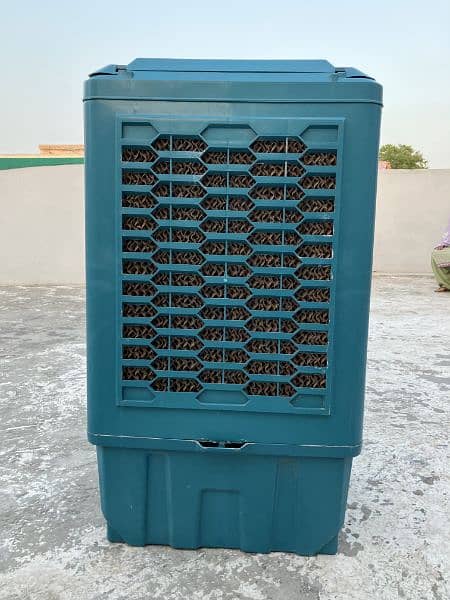 Excellent Condition AC and DC 12v Air Cooler for Sale 3