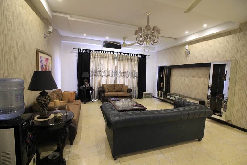A Modern Design 1 Kanal Luxurious House Is Available For Rent In DHA, Lahore. 23