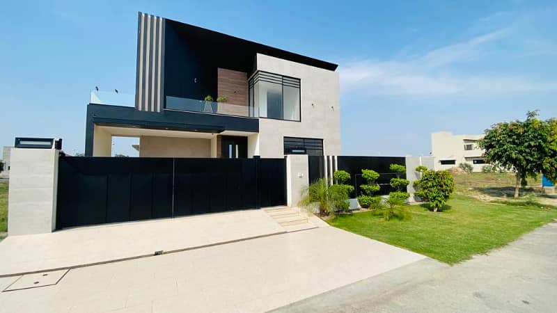 Most Luxurious 1 Kanal House Is Available For Rent In PHASE 6 DHA Lahore 1