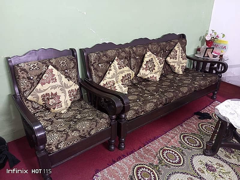 10 Seater Sofa Set Almost New 5
