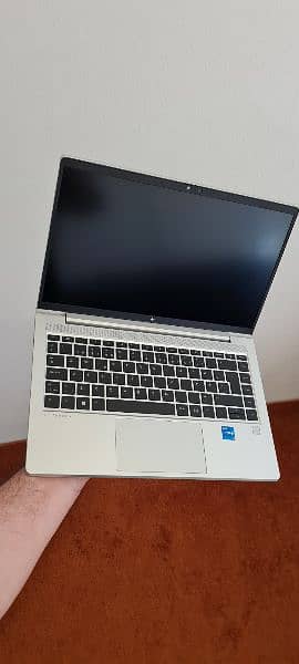 HP EliteBook 640 G10 4