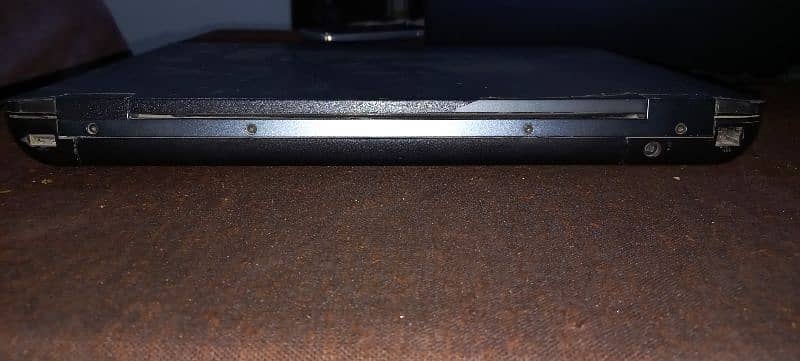 I am selling my Ho zbook 15 i7 4th generation 5