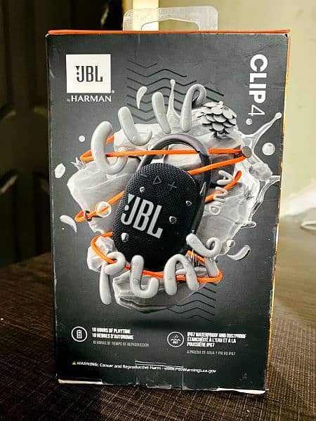 JBL clip4 speaker 0