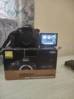 camera DSLR Nikon d5300 complete box 10/10