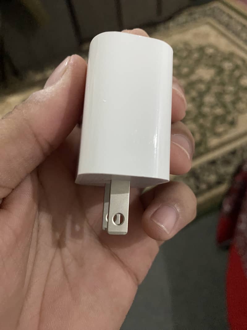 iphone and orignal charger 4