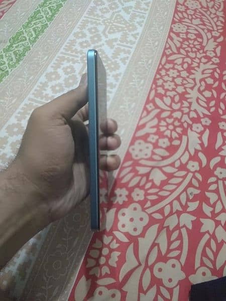 VIVO Y02S , 3month use only 8